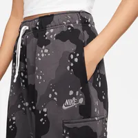 Nike Sportswear Club Fleece Women's Mid-Rise Cargo Pants. Nike.com