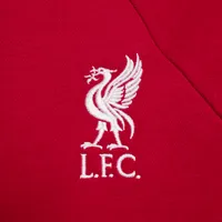 Liverpool FC Essential Women's Nike Fleece Pullover Hoodie. Nike.com