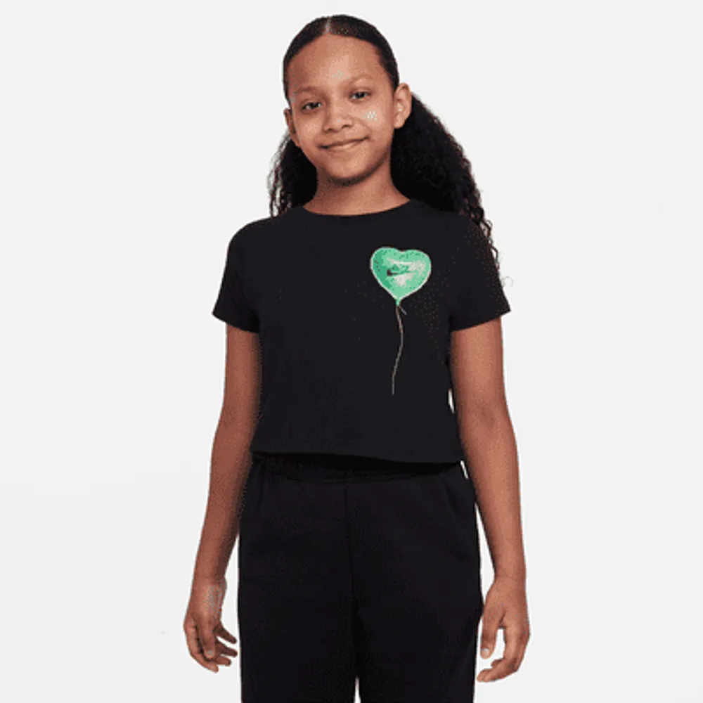 Nike Sportswear Big Kids' (Girls') Crop T-Shirt. Nike.com