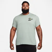 Nike Men's Football T-Shirt. Nike.com