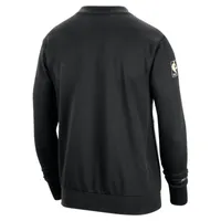 Los Angeles Lakers Standard Issue Men's Nike Dri-FIT NBA Sweatshirt. Nike.com