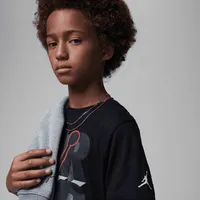 Jordan Big Kids' Clear Lane T-Shirt. Nike.com