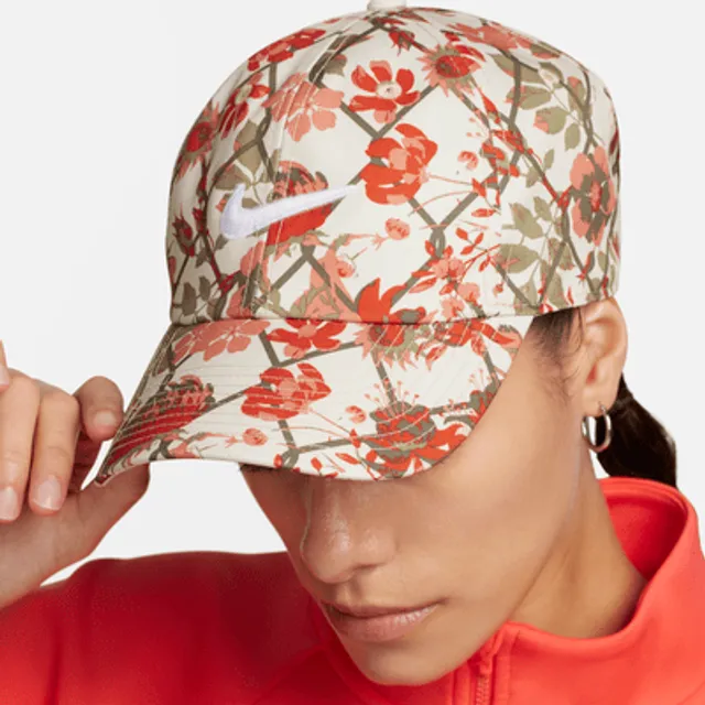 Nike Dri-FIT ADV Club Unstructured Tennis Cap.