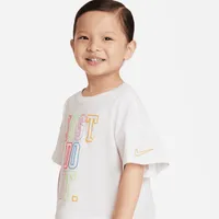 Nike Toddler T-Shirt and Shorts Set. Nike.com