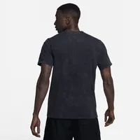 Nike Sportswear Men's T-Shirt. Nike.com