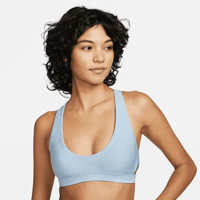 Haut de bikini à découpes Nike pour femme. FR