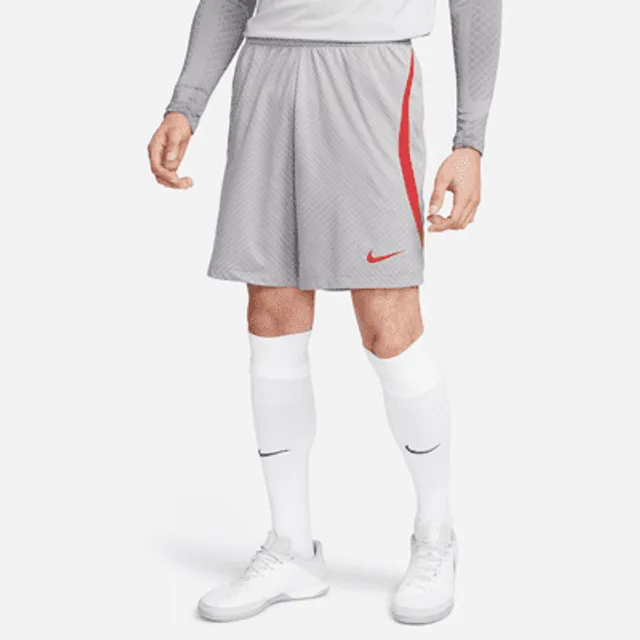 Liverpool Strike Men's Nike Dri-FIT Football Pants