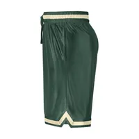 Milwaukee Bucks Courtside Men's Nike Dri-FIT NBA Graphic Shorts. Nike.com