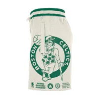 Boston Celtics Courtside Men's Nike NBA Fleece Shorts. Nike.com