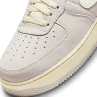 Nike Air Force 1 '07 Men's Shoes. Nike.com