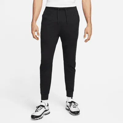 Nike Sportswear Tech Fleece Lightweight Men's Slim-Fit Jogger Sweatpants. Nike.com
