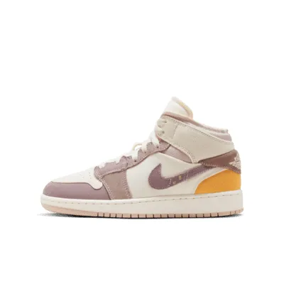 Air Jordan 1 Mid SE Craft Big Kids' Shoes. Nike.com