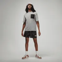 Paris Saint-Germain Men's Pocket T-Shirt. Nike.com