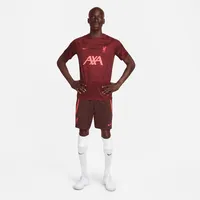 Liverpool FC Men's Nike Dri-FIT Pre-Match Soccer Top. Nike.com