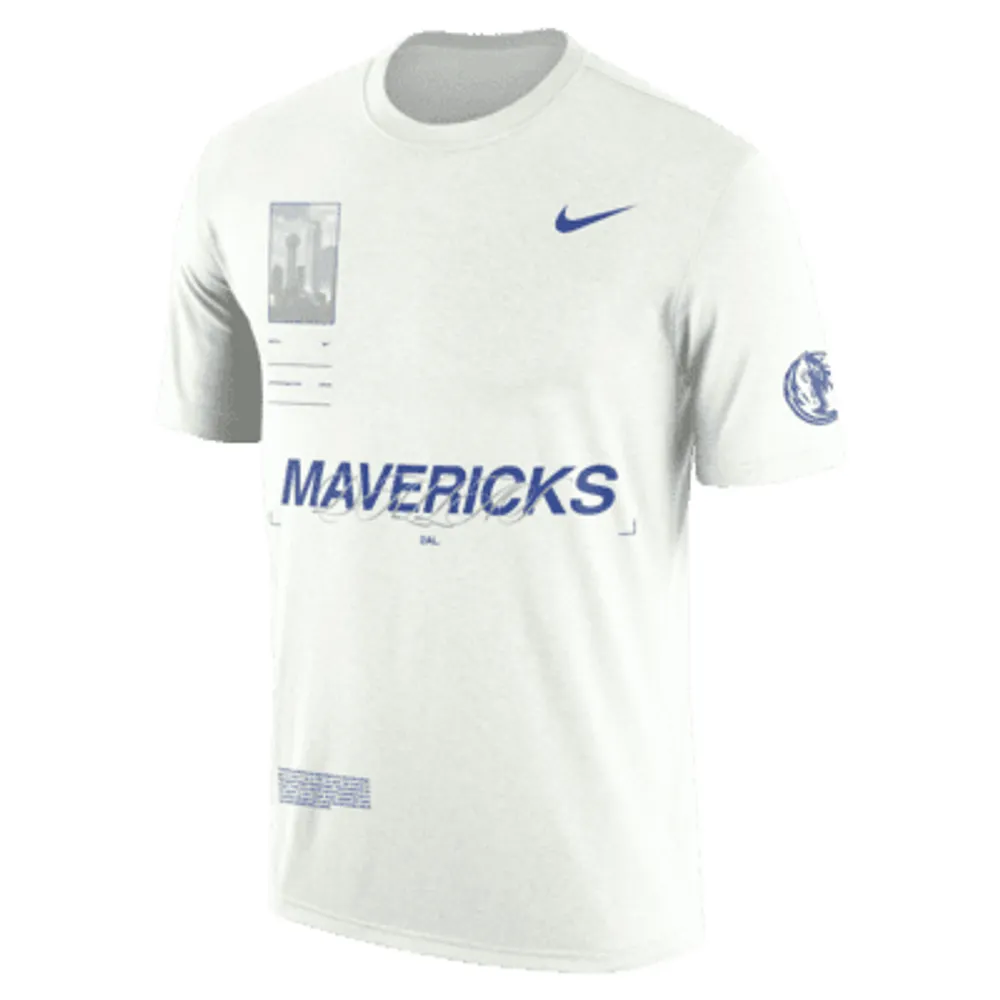 New York Knicks Men's Nike NBA Max90 T-Shirt.