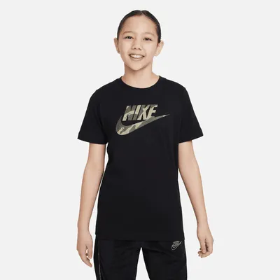 Nike Sportswear Big Kids' T-Shirt. Nike.com