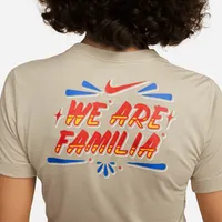 Nike Sportswear Somos Familia Women's Slim Fit Cropped T-Shirt. Nike.com