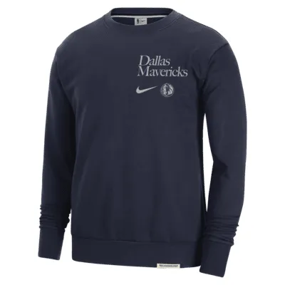 Dallas Mavericks Standard Issue Men's Nike Dri-FIT NBA Crew-Neck Sweatshirt. Nike.com