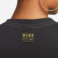 Nike Sportswear Women's Slim Fit Cropped T-Shirt. Nike.com