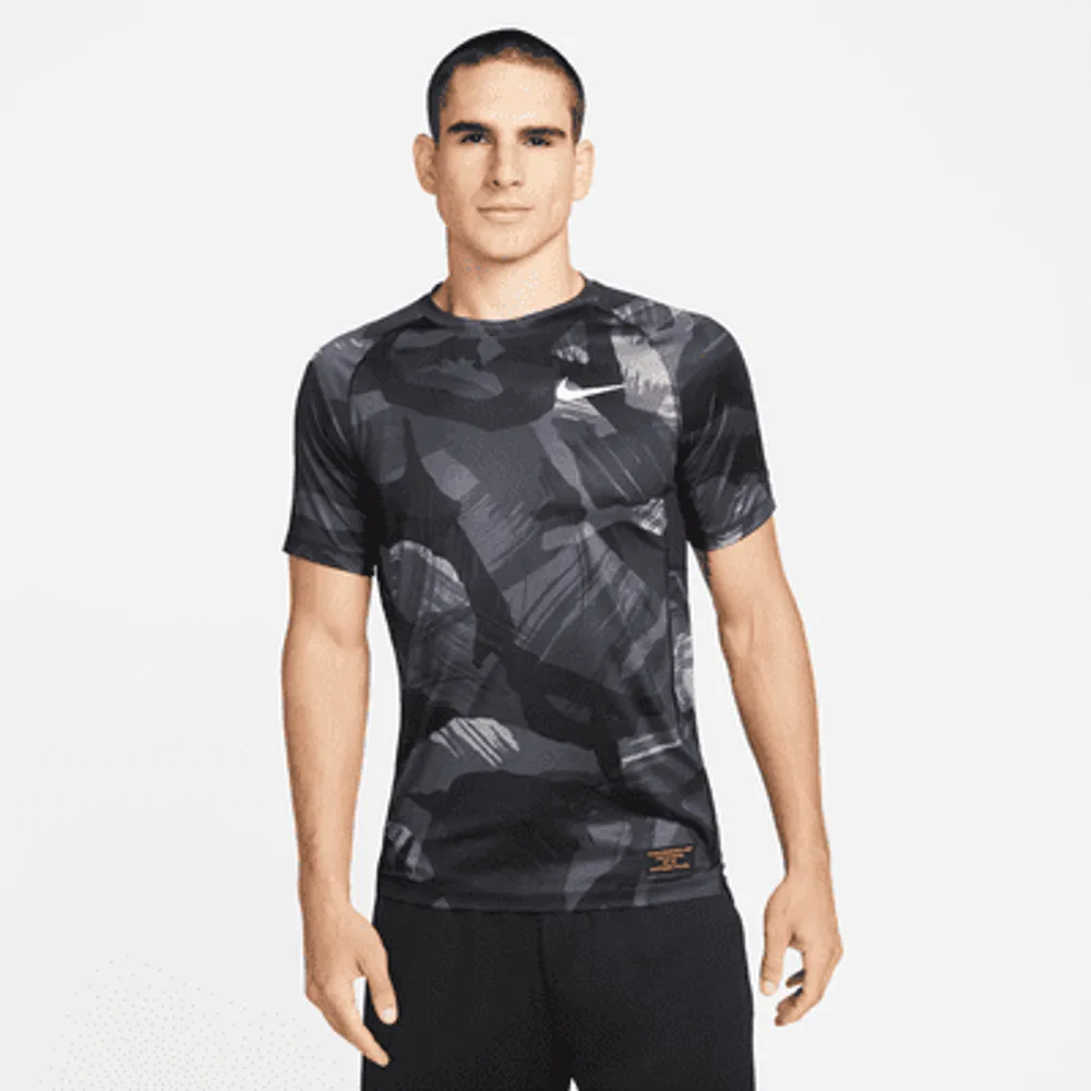 Nike Pro Dri-FIT Men's Short-Sleeve Slim Camo Top. Nike.com