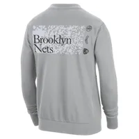 Brooklyn Nets Standard Issue Men's Nike Dri-FIT NBA Crew-Neck Sweatshirt. Nike.com