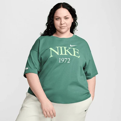 Nike Sportswear Classic Women's T-Shirt (Plus Size). Nike.com