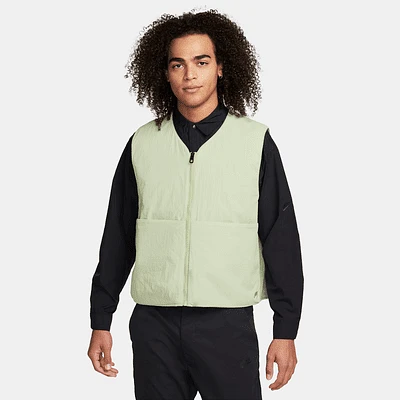 Nike Sportswear Tech Pack Men's Therma-FIT ADV Forward-Lined Vest. Nike.com