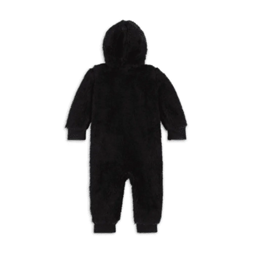 Nike Sportswear Frosty Fun Sherpa Coverall Baby (3-6M) Coverall. Nike.com