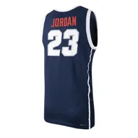 Howard Men's Jordan College Basketball Jersey. Nike.com