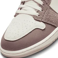 Air Jordan 1 Mid SE Craft Men's Shoes. Nike.com