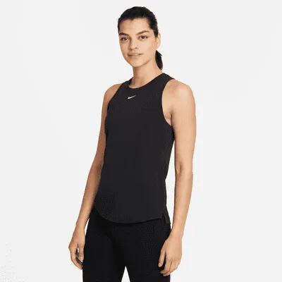 Débardeur coupe standard Nike Dri-FIT One Luxe pour Femme. FR