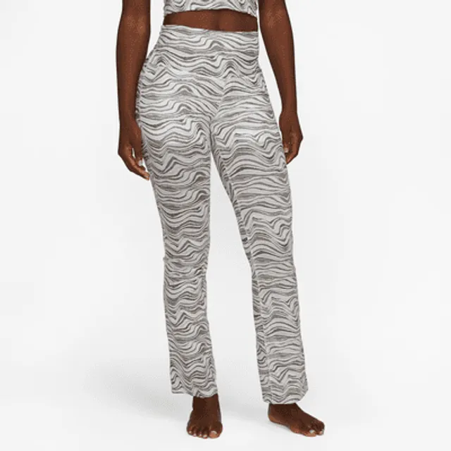 Nike Yoga Luxe Women's Flared Pants. Nike.com