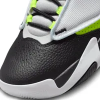 Jordan Max Aura 4 Big Kids' Shoes. Nike.com