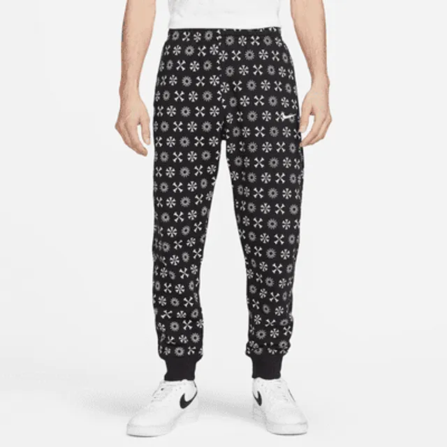  Nike Monogram All Over Logo Print Fleece Cuffed Sweatpants in  Pink : Clothing, Shoes & Jewelry