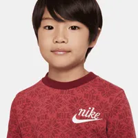 Nike Sportswear Club Fleece Little Kids' Holiday Sweatshirt and Pants Set. Nike.com