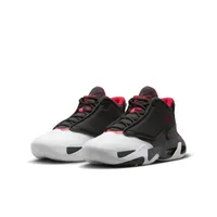 Jordan Max Aura 4 Big Kids' Shoes. Nike.com