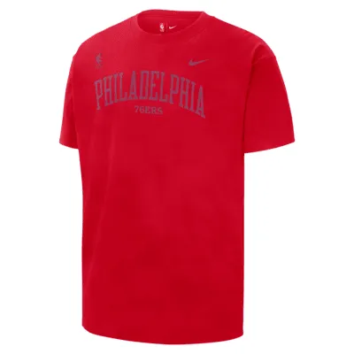 Philadelphia 76ers Courtside Max90 Men's Nike NBA T-Shirt. Nike.com