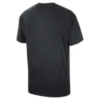 Brooklyn Nets Courtside Max90 Men's Nike NBA T-Shirt. Nike.com