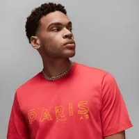Paris Saint-Germain Men's T-Shirt. Nike.com