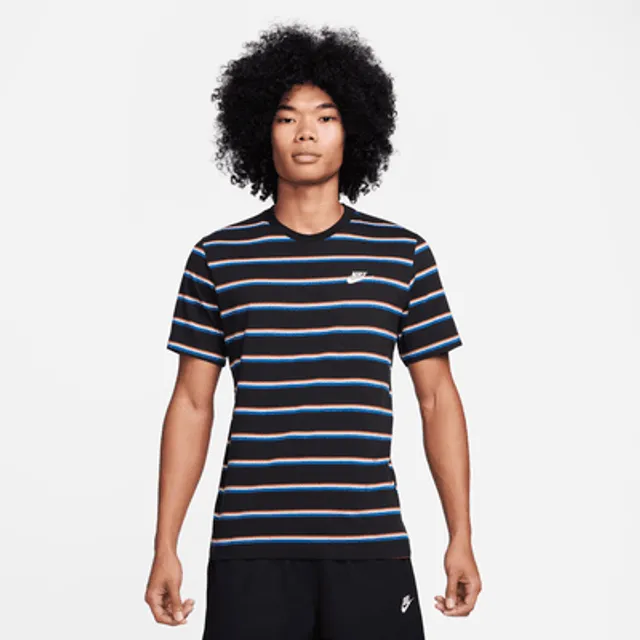 Nike Sportswear Club T-Shirt