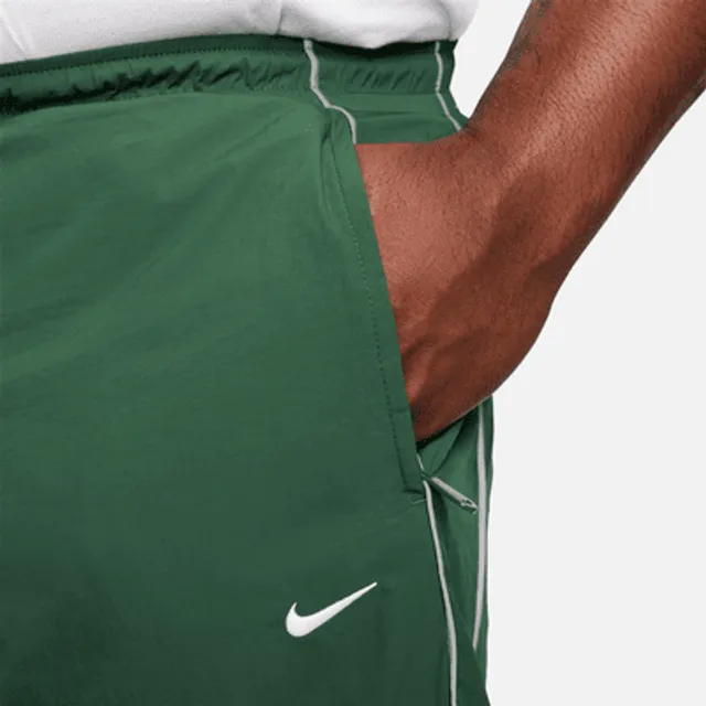 Nike Solo Swoosh Men's Woven Shorts