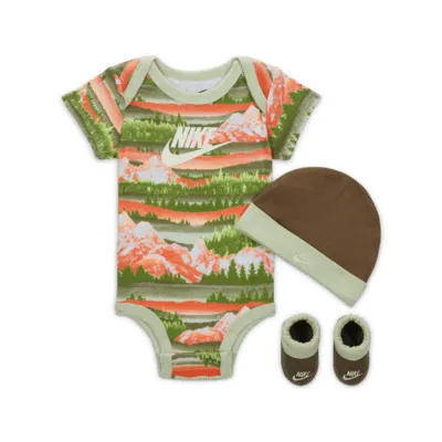 Nike Snow Day 3-Piece Boxed Set Baby Bodysuit Set. Nike.com