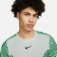 NikeCourt Dri-FIT Slam Men's Tennis Top. Nike.com