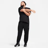 Nike Form Men's Dri-FIT Tapered Versatile Pants. Nike.com