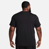 Nike Sportswear T-Shirt. Nike.com