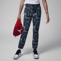 Jordan Big Kids' Essentials Printed Fleece Pants. Nike.com