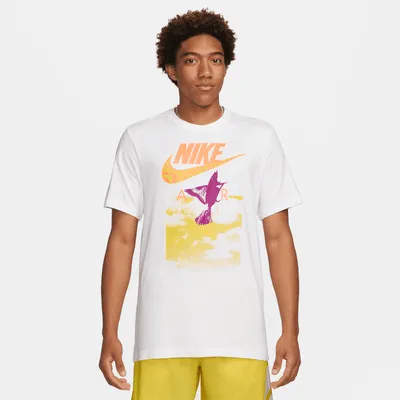 Nike Sportswear Men's T-Shirt. Nike.com