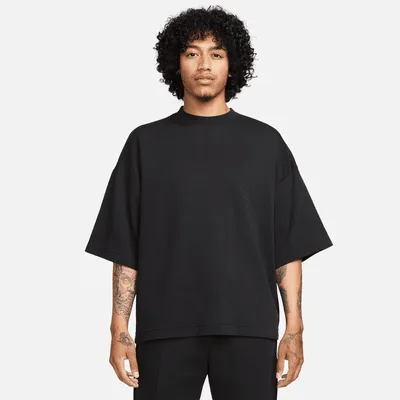 Nike Sportswear Tech Fleece Reimagined Men's Oversized Short-Sleeve Sweatshirt. Nike.com