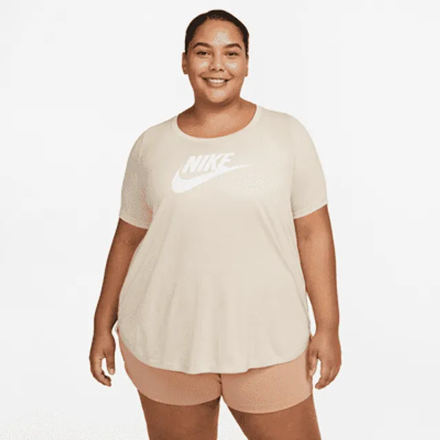 Nike Sportswear Essential Women's Tunic (Plus Size).