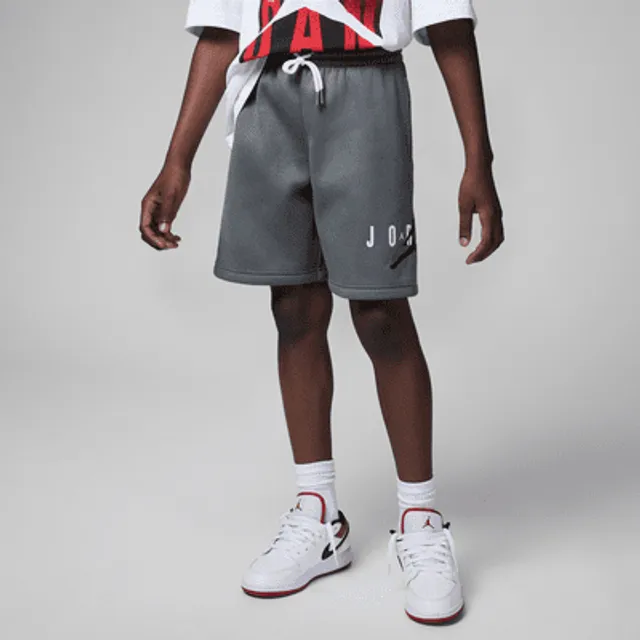 Nike Men's Air Jordan Gradient T-Shirt, Red  Nike mens shirts, Mens cotton  shorts, Air jordans